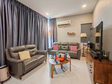 Gala Residence Apartment (Corner) For Sale! at Galacity