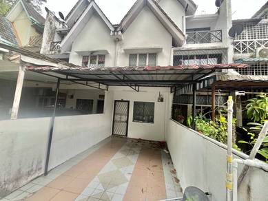 FACING OPEN RENOVATED 3 Storey Townhouse, Seksyen 5 Wangsa Maju, KL