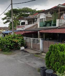 Bilik sewa perempuan  Termasuk bil elektrik Dan bil air cheras