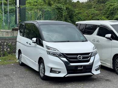 Nissan SERENA 2.0 S-HYBRID HIGHWAY STAR