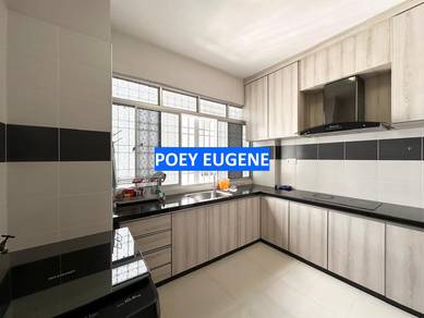 Putra Place Poolview 1000sqft Fully Renovated 3 Car Park Bayan Lepas