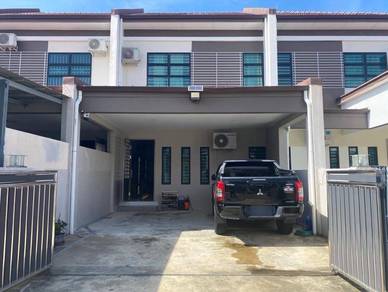 Double Storey Intermediate Terrace House for Sale at Senadin Miri