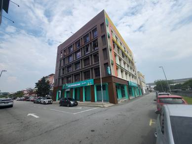 Huge Shop Lot &Lift @ Seksyen 7 Shah Alam Near Uitm and Klang for Rent