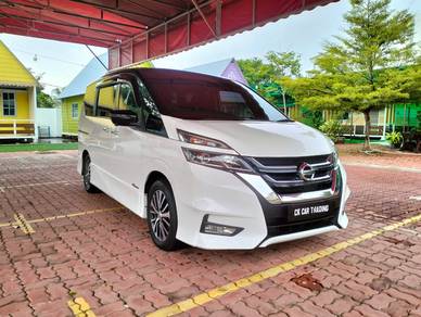 Nissan SERENA 2.0 S-HYBRD PREMIUM HGHWY STAR