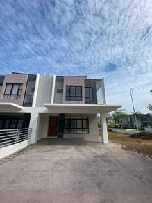 (43x85) Big size freehold gated guarded clubhouse cornerlot Cyerjaya