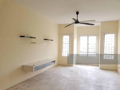 D' Kiara Apartment, 2 Car Parks @ Taman Wawasan, Puchong