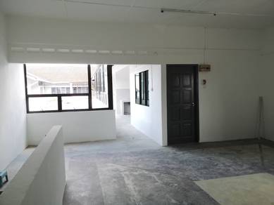 Johor Jaya Jln Teratai Shoplot 1st Floor Kedai Facing Main Road 3B2B