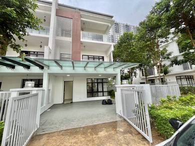 Avens Residence,Southvile City. Corner Lot 3 Storey Terrace House