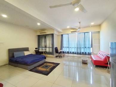 Flexis studio One South walking distance to Mrt serdang raya utara