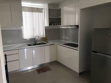 HOT RENT !!! Condominium Verdi Eco Dominiums , Lakepoint Cyberjaya