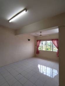 Greenlane Height  | Blk E1 | Island Park | near market, school | Sale