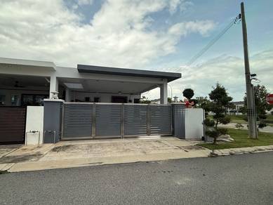 Tiara Sendayan Corner Lot 40x70 – Owner Renovation RM100k 💎