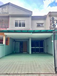 NEAR MRT 2 Storey Terrace House Taman Serdang Raya, Seri Kembangan