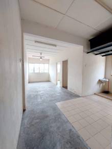 Flat Sri Saujana Taman Prima Saujana Kajang