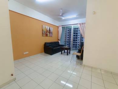 Fully furnished and near to Queensbay Mall