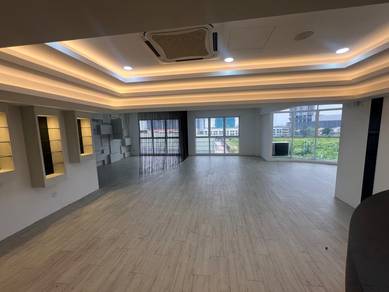 Bandar Puteri Puchong Corner Shop Lot 3rd Floor Facing Main Road -Let