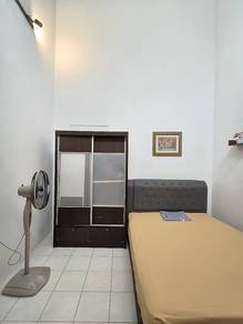 Male Single Room At Town Batu Pahat For Rent 