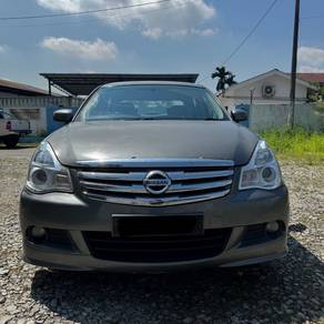 Nissan SYLPHY 2.0 LUXURY (A)