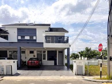 Simfoni Perdana Townhouse Puncak Alam 1200sqft GOOD CONDITION NEW