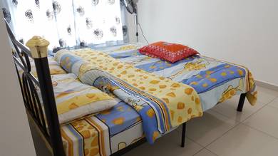Imperial residence condo, sungai ara, 	ffurnished, 2 car parks