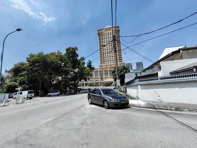 Bandar Sunway Pjs 10 Double Storey Opposite Sunway Pyramid To Let