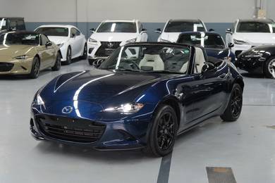 Mazda ROADSTER MX-5 MIATA (M) WHITE SELECTION