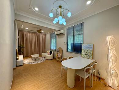 Townhouse Corner Upper unit ,Full Reno ,Actual Pic,Taman Bukit teratai