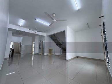 Brand New Setia Utama 3 Storey Terrace House for Rent