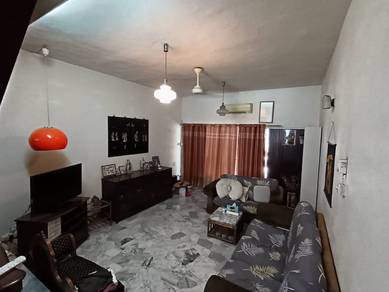 taman melawati 2 sty house jalan b . 22x80 . f/h . near melawati mall