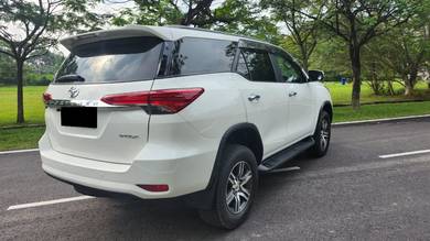 Toyota FORTUNER 2.4 VRZ (A)warranty car king