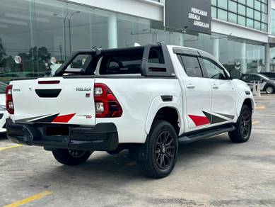 Toyota HILUX 2.8 GRS (A)