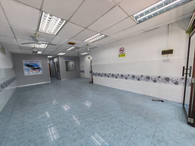 Falim ground floor shoplot for rent facing main road visibility area