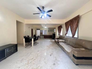 Teluk Kemang Port Dickson, Seri Bulan Condo