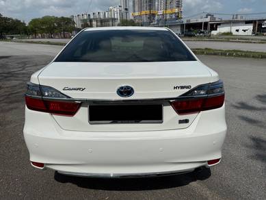 Toyota CAMRY 2.5 HYBRID(A)UMW SVC/NEW BATTERY