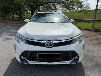 Toyota CAMRY 2.5 HYBRID(A)UMW SVC/NEW BATTERY