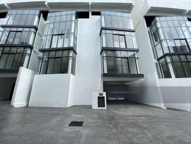 3.5-storey link house Empire Residence Damansara Perdana