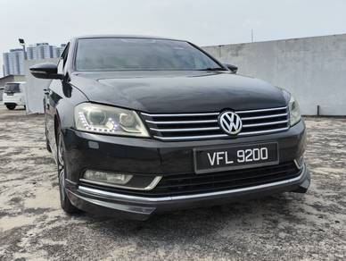 Volkswagen PASSAT 1.8 TSI (CKD) ENHANCED (A)