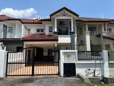 Partial Furnished 2-Storey House @Taman Puchong Hartamas, Puchong