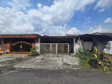 MURAH 1 Storey Terrace House @ Bandar Kinrara BK 4 Puchong
