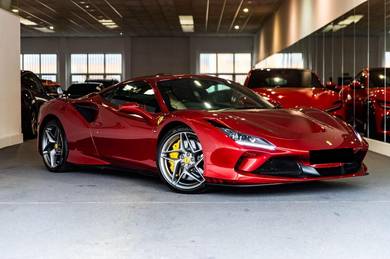 Ferrari F8 TRIBUTO  3.9 (A)