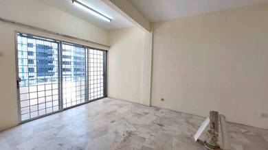 [MUST VIEW] New Paint|Clean|3rd Flr|Gated|1 Parking|KEKWA APT PUCHONG
