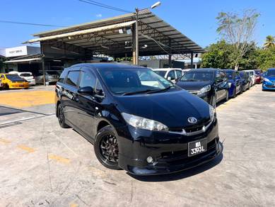 Toyota WISH 1.8 FULLSPEC (AUTO)-RENDAHMUKA