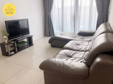 Best Deal !! Queens Residence 2, 950 Sft, Hi Floor, Furnish & Renovate