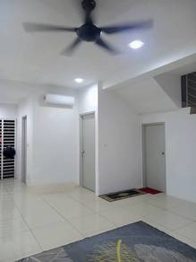 Teres 2 Tingkat dengan 5 Airconds Rentak Perdana, Puncak Alam