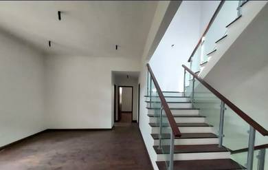 [BELOW MARKET 600K]2.5 Storey Bungalow Tijani Ukay Ampang