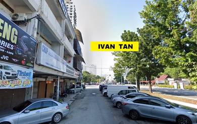 3 sty Commercial Shop  Jelutong【Main Road】Near Karpal Singh 4500sf