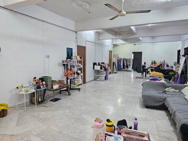 Serdang Kampung Seri Kembangan Double Storey Bungalow For Sale