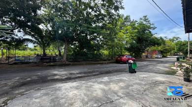 Superb Terrace Cornerlot Zon Mawar SP / FREEHOLD / RENO & EXTEND