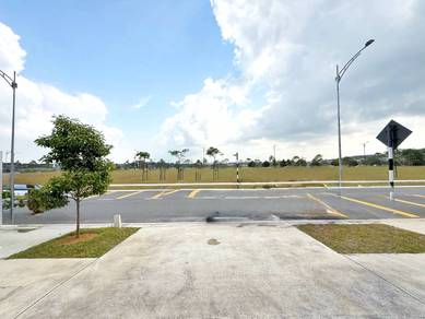 FACING OPEN ‼️Double Storey Terraced Serenia Anisa City Sepang