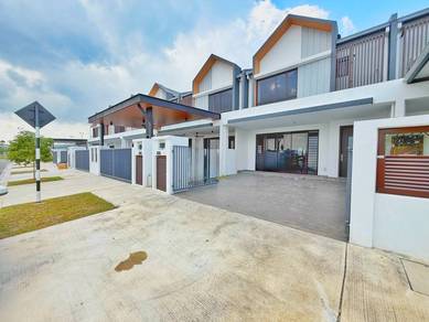 FACING OPEN ‼️Double Storey Terraced Serenia Anisa City Sepang